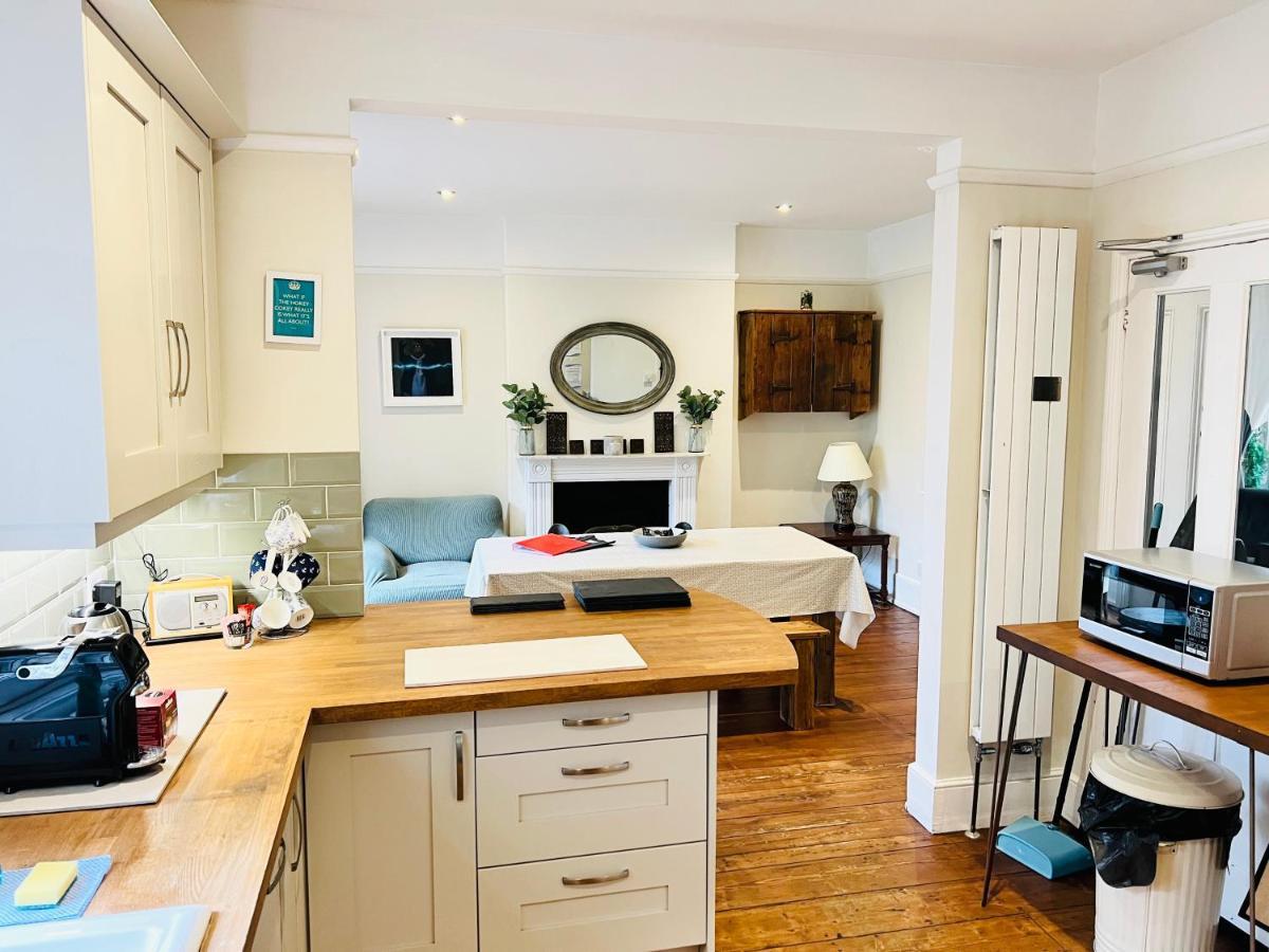 3 Bedroom House, St9, Ryde, Isle Of Wight Ryde  Eksteriør billede